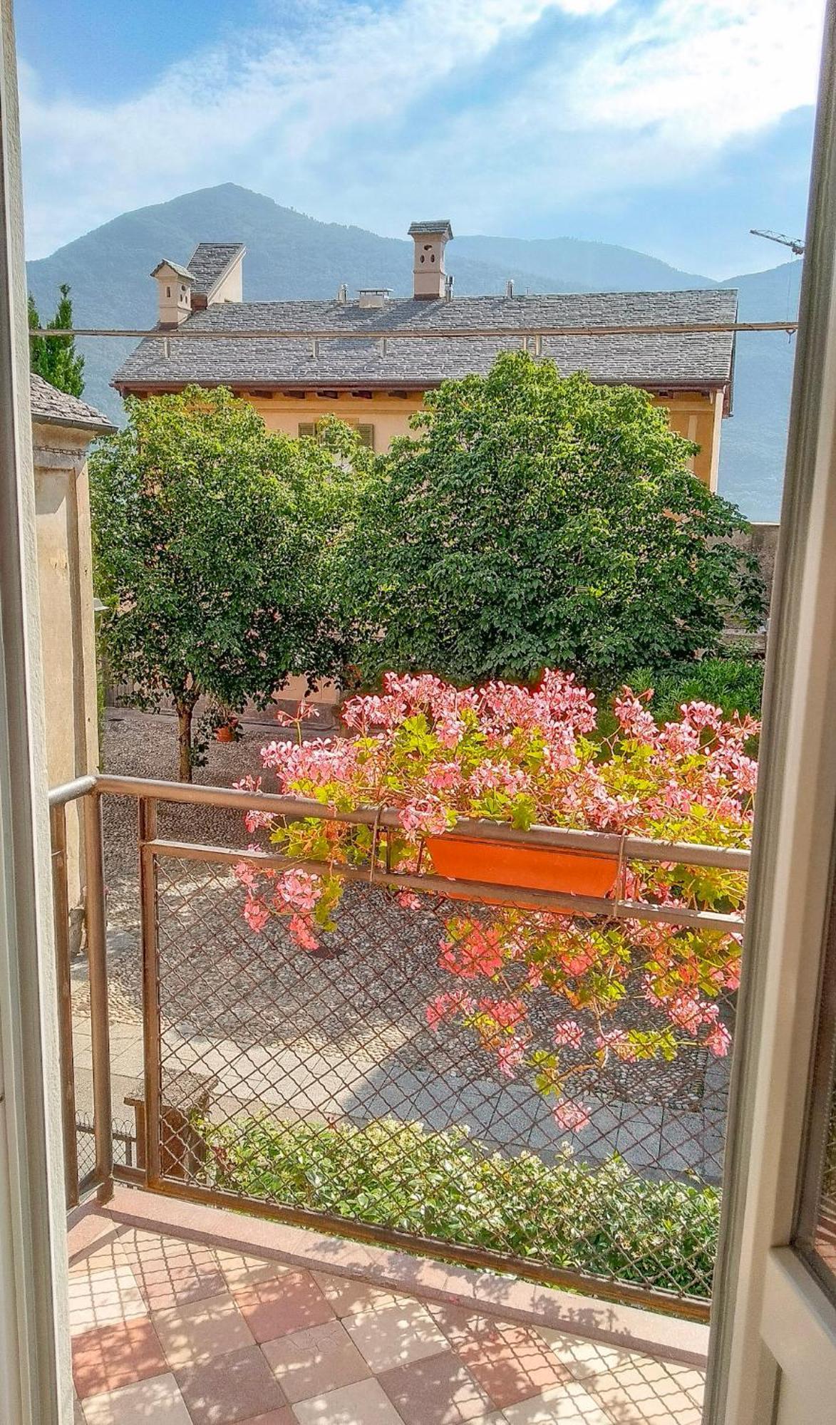 Appartamento San Ambrogio カンノビオ エクステリア 写真